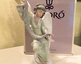 置物 Lladro Angel With Accordion Lladro Figurine Angel With Accordion #1323 - Etsy