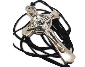 St. Benedikt Silber Vergoldet Kruzifix Kreuz Christian Metall Anhänger Halskette 3 inc
