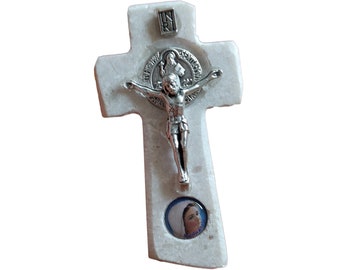 St. Benedikt Kreuz Kühlschrankmagnet mit Marienbild aus Medjugorje...