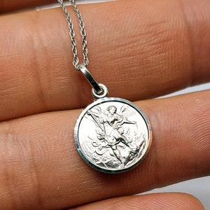 St Saint Michael Archangel Sterling Silver Necklace 925 Medal Charm Pendant 0.59 Inches