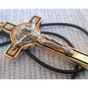 Sint-Benedictus exorcisme vergulde kruisbeeld kruis christelijke hanger ketting 3 inc