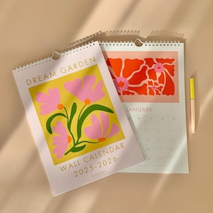 2025-2026 Floral Wall Calendar: Abstract Flower Art, Academic Planner
