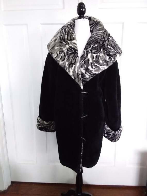 Faux Fur Coat with Leopard Hood/Luxurious Faux Fur