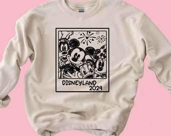 Disneyland Sweater, Disneyland Sweatshirt, Disneyland Shirt, Disneyland Sweatshirt Vintage, Disneyland Sweatshirt Women, Disneyland Mickey