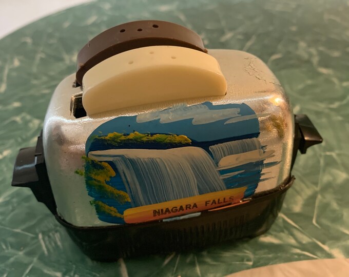 Vintage Retro Toaster Salt and Pepper Set Etsy