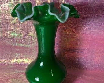 Vintage Fenton Ivy Green Ruffled Edge Glass Vase