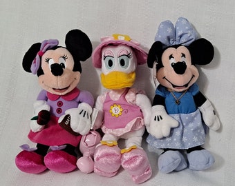 Gardner Daisy Duck Teacher Minnie Mouse Doctor Mickey Mouse MD Dr Dentist Piglet DDS DMD Plush Bean Bag Doll Disney Store Retired New tags