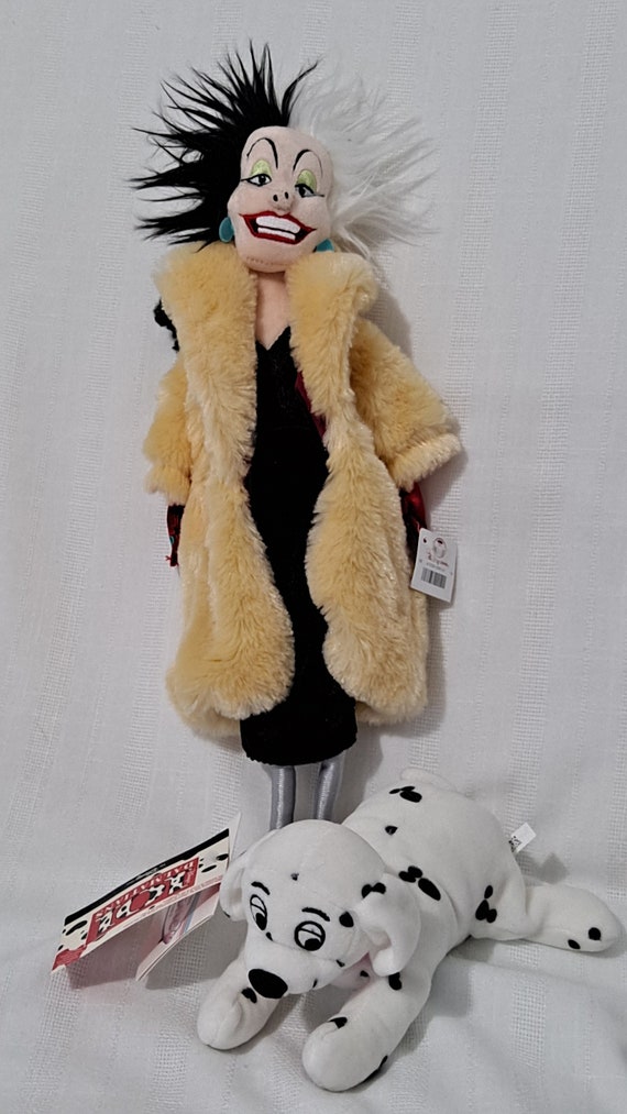 Disney Store Exclusive 101 Dalmatians Plush Bean Bag Doll Cruella