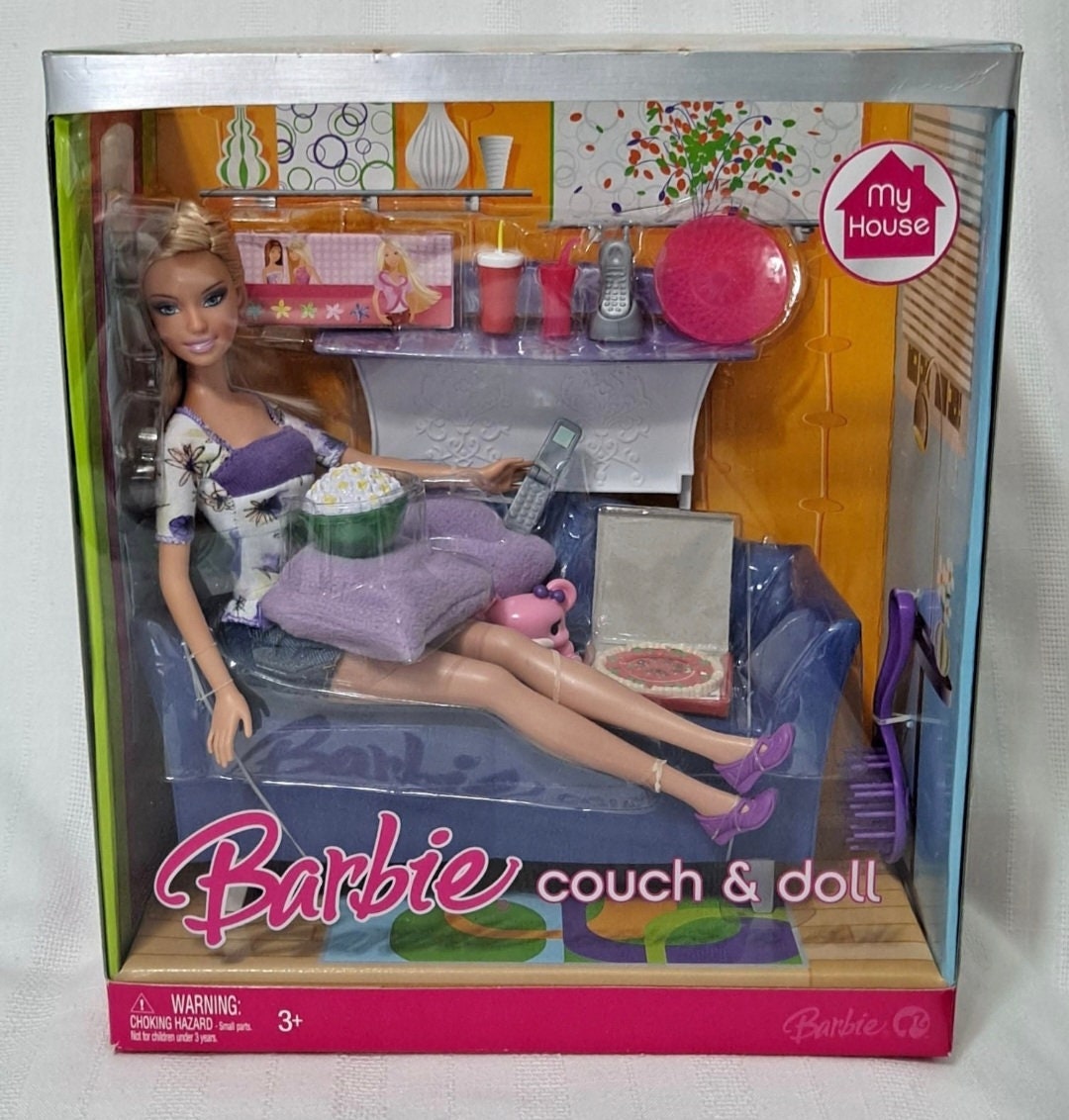 BARBIE ACCESSORIES LOVE SET COUCH TV & CAT *NEW*