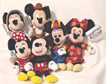 Mickey Minnie Mouse Romeo Juliet German Globetrotters Disneyland 45th Chinese Tourist King Arthur Lady Guenivere Disney Plush Bean Bag Doll
