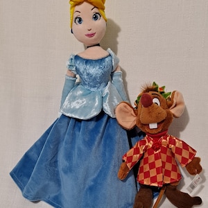 Retired New with Tags Princess Cinderella Jaq Mice Disney Store Plush Bean Bag Doll Beanbag Mouse