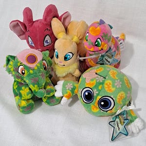 New Sealed Virtual KeyQuest Code Jakks Pacific Neopets Red Acara Disco Kiko Elephante Comby Yellow Usul  Plush Doll Series 5
