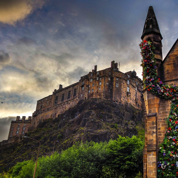 Edinburgh castle photograph, scotland photography, digital download, Edinburgh art, Scottish landscape,wall art, grassmarket photograph.