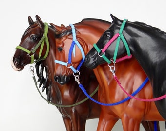 Breyer Traditional 1:9 Scale Handmade Faux Leather Halter Headcollar + Leadrope Model Horse Tack *Choose Colour*