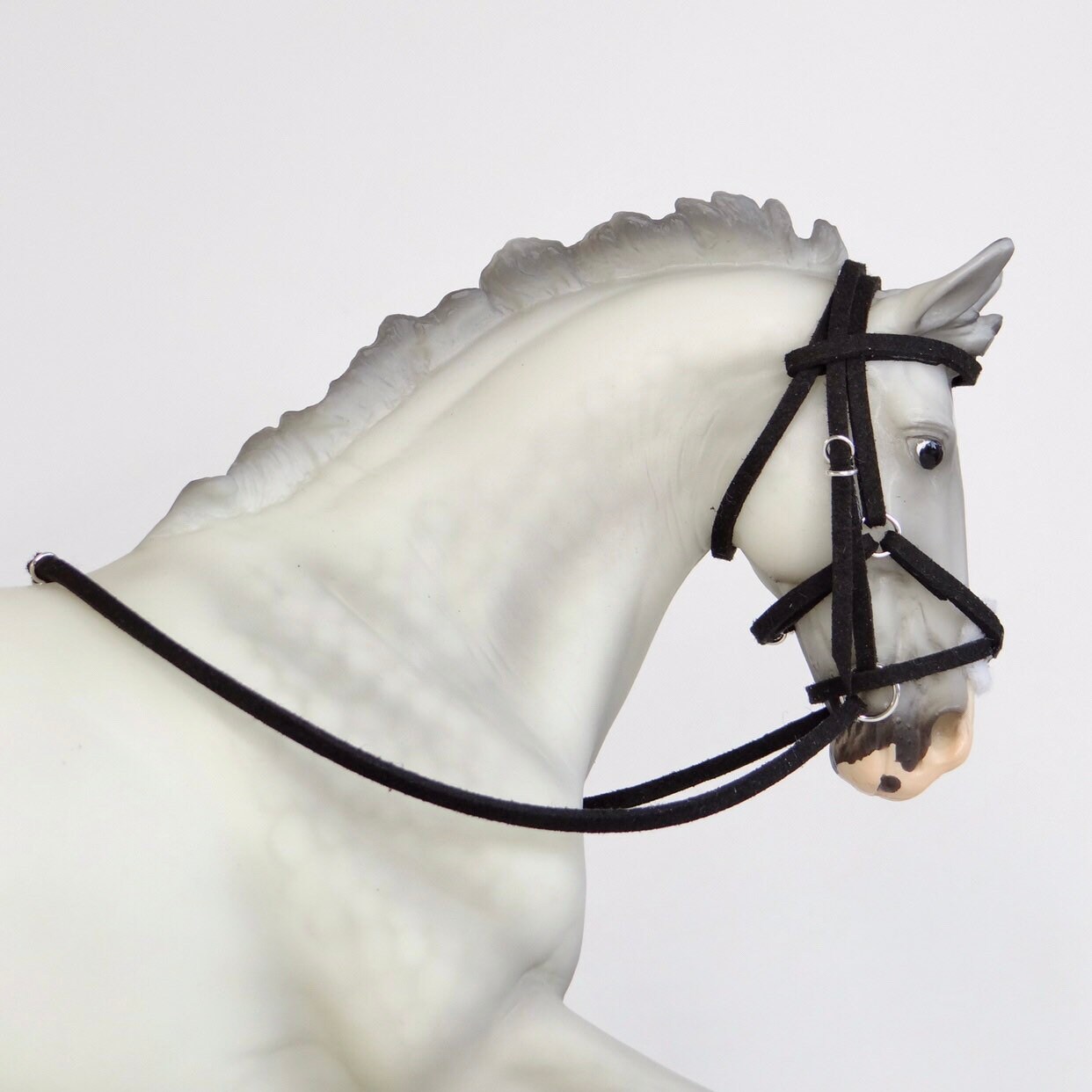 Handmade 1:9 Breyer Traditional Scale Bridle Model Horse Tack *Made To Order* Handmade 1:9 Breyer Traditional Scale Bridle Model Horse Tack *Made To Order*