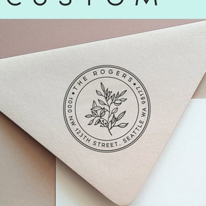 Timbro indirizzo reso botanico, timbro indirizzo rotondo, timbro postale Boho, timbro indirizzo luna personale, regalo personalizzato -154626-