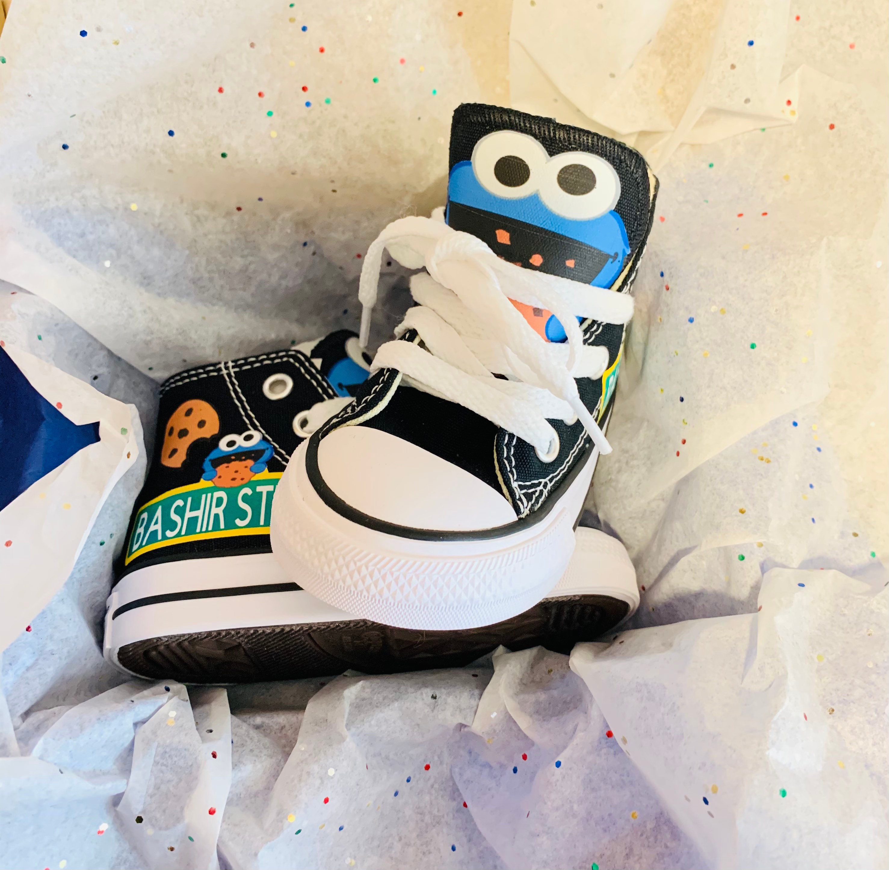 converse cookie monster