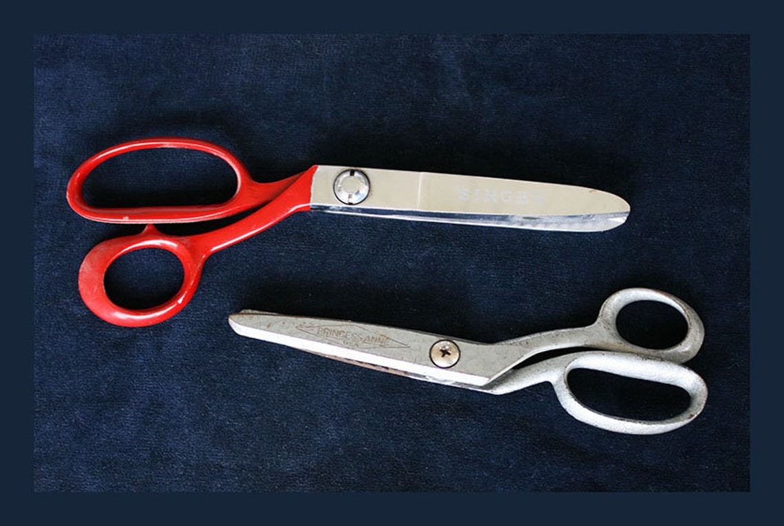 Vintage pair of Pinking Shears Singer 9 and Princess Etsy