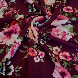 Tela estampada Liverpool Knit - Flores rosa granate - LVPR049 - Se vende cortada a medida - Tela para ropa