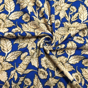 Tela estampada Liverpool Knit - Flores de invierno en marrón real - LVPR286 - Se vende cortada a medida - Tela para prendas de vestir
