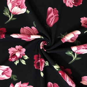 Tela estampada Liverpool Knit - Rosas verdes, malva y negro - LVPR330 - Se vende cortada a medida - Tela para prendas de vestir