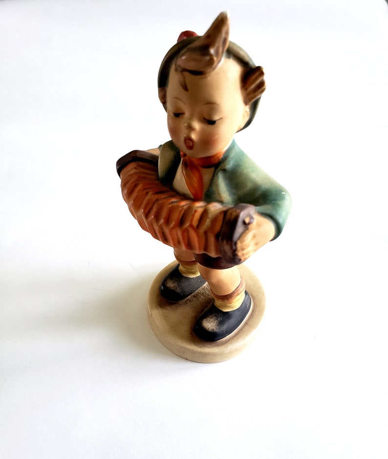 Vintage Goebel Hummel Figurine Accordion Boy #185 Collectible Ceramics Fine Porcelain Musical Figurine Fine Art Art & jan-takayama.com