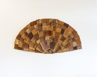 Escultura de libro japonés antiguo: Arte mural neutro de la época Edo Meiji