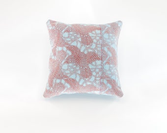 Almohada Katazome japonesa antigua: Sashiko de pájaro halcón teñido con índigo y algodón con tintes naturales