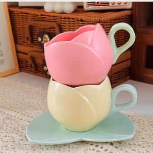 2pcs Cutest Tulip Shaped Cup 300ml Ceramic Coffee Cup Set Tulip Mug Coaster Ceramic Large Dishwasher Safe Mug Breakfast Cup