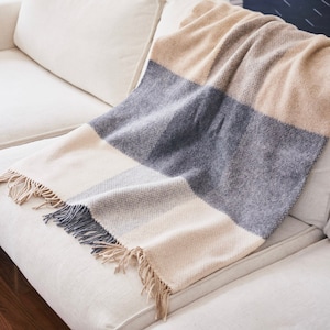 Cashmere Throw Check Merino Wool Throw Blanket Cozy Irish Plaid Blanket Handwoven Throw Blanket Eco Wool Throw for Couch Luxury Wool Blanket
