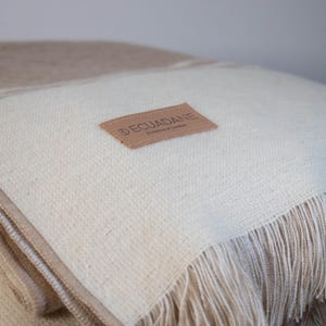 Vienna Elegant Woven Throw Blanket, Scandinavian Classic Sofa Throw for Couch, Bed, Cozy Timeless Home Decor Accent