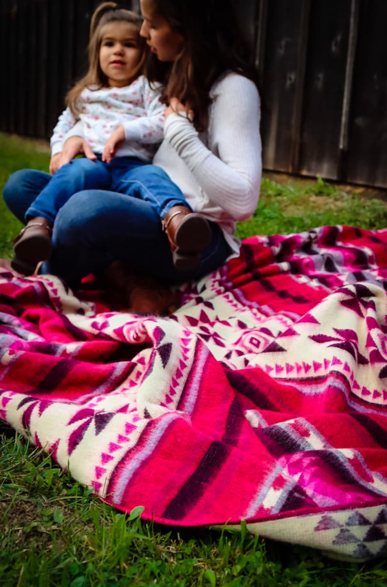 Horse Riding Blanket Pink Southwestern Throw Blanket Equestrian Gifts for Women Pink Western Decor Boho Blanket for Girl Aztec Style Bedding