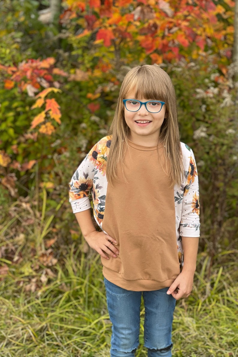 Girls batwing raglan crop sweater, Lounge wear, PDF sewing pattern, Dolman style top, Girls Size 2-16 image 3