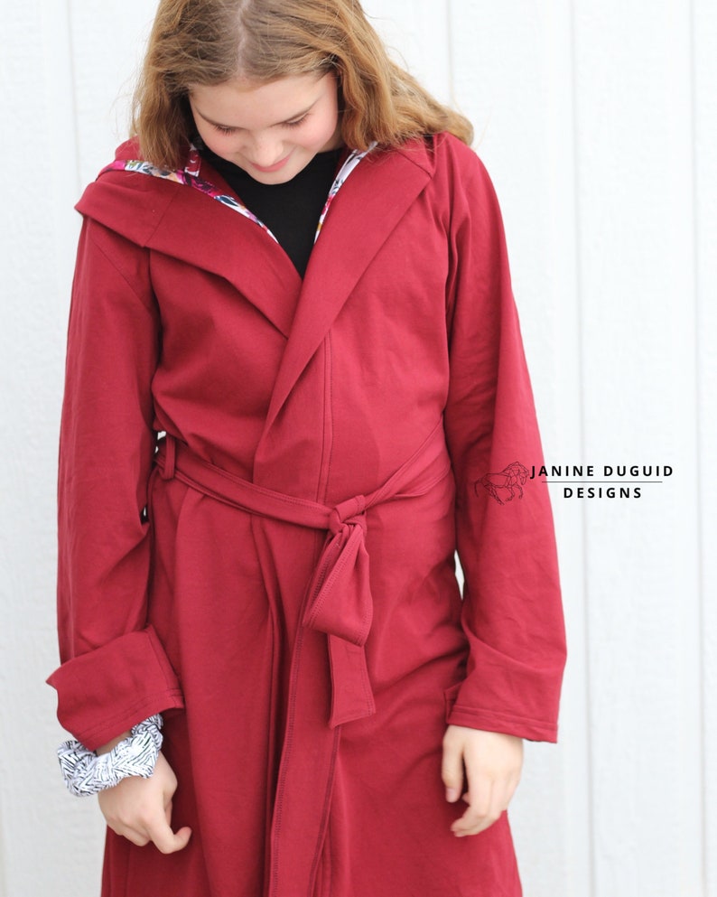 Hooded Bathrobe PDF Sewing Pattern, Fleece/jersey/waffle Knit Housecoat