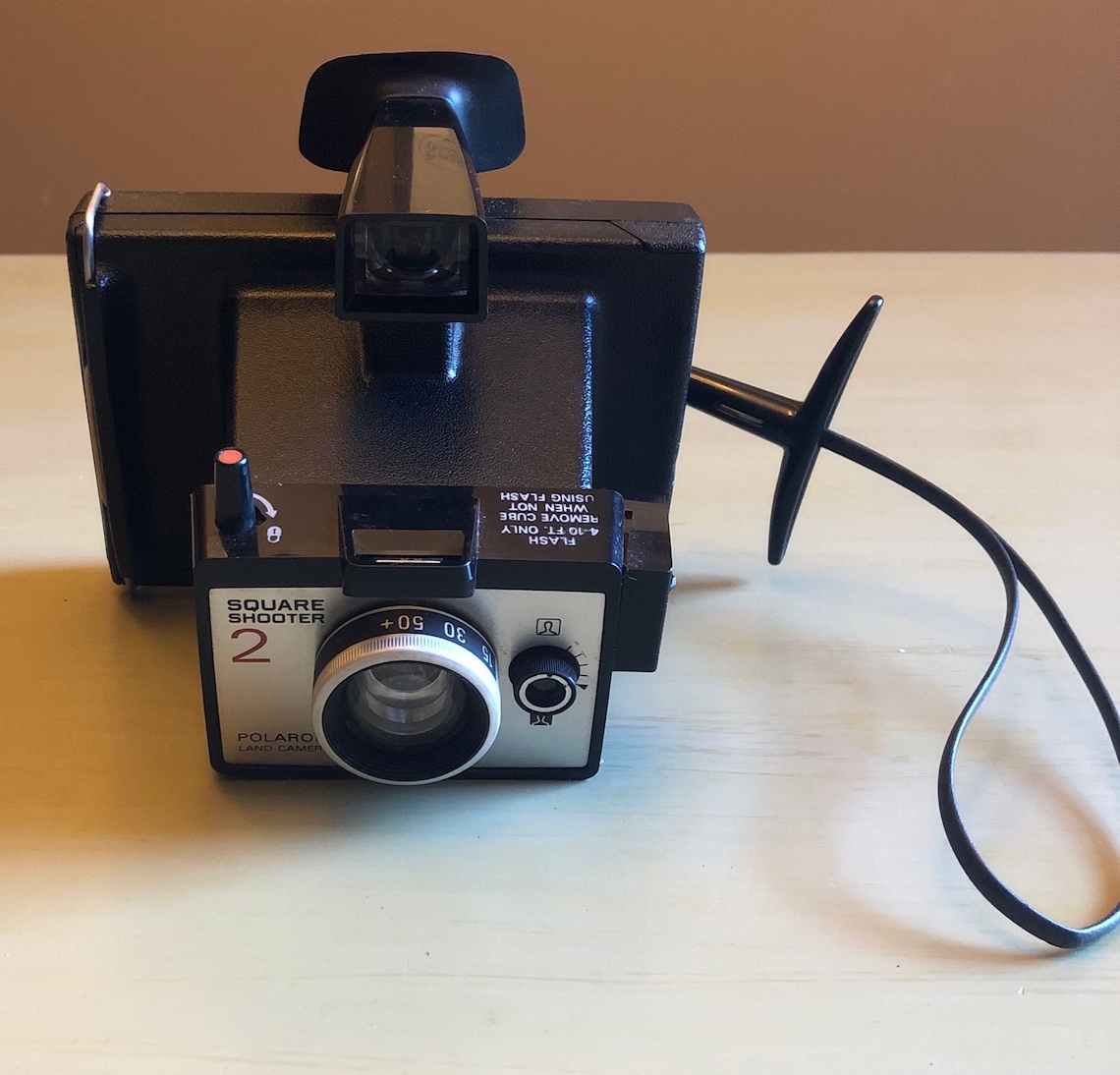 2 Polaroid Land Camera Square Shooter 2 Cameras With Case Etsy