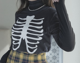 Pastel Goth Rib Cage Creepy Tee - Skeleton Halloween, Witchy Kawaii. Soft Grunge Aesthetic, Yami Kawaii, Trendy Goth, Creepy Cute Clothing