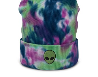 Alien Tie-dye Embroidered Beanie - Green Alien Hat, Kawaii Fashion, Sci-fi, Science Fiction, Gift for Geeks, Alien Fans, Space Beanie Unisex