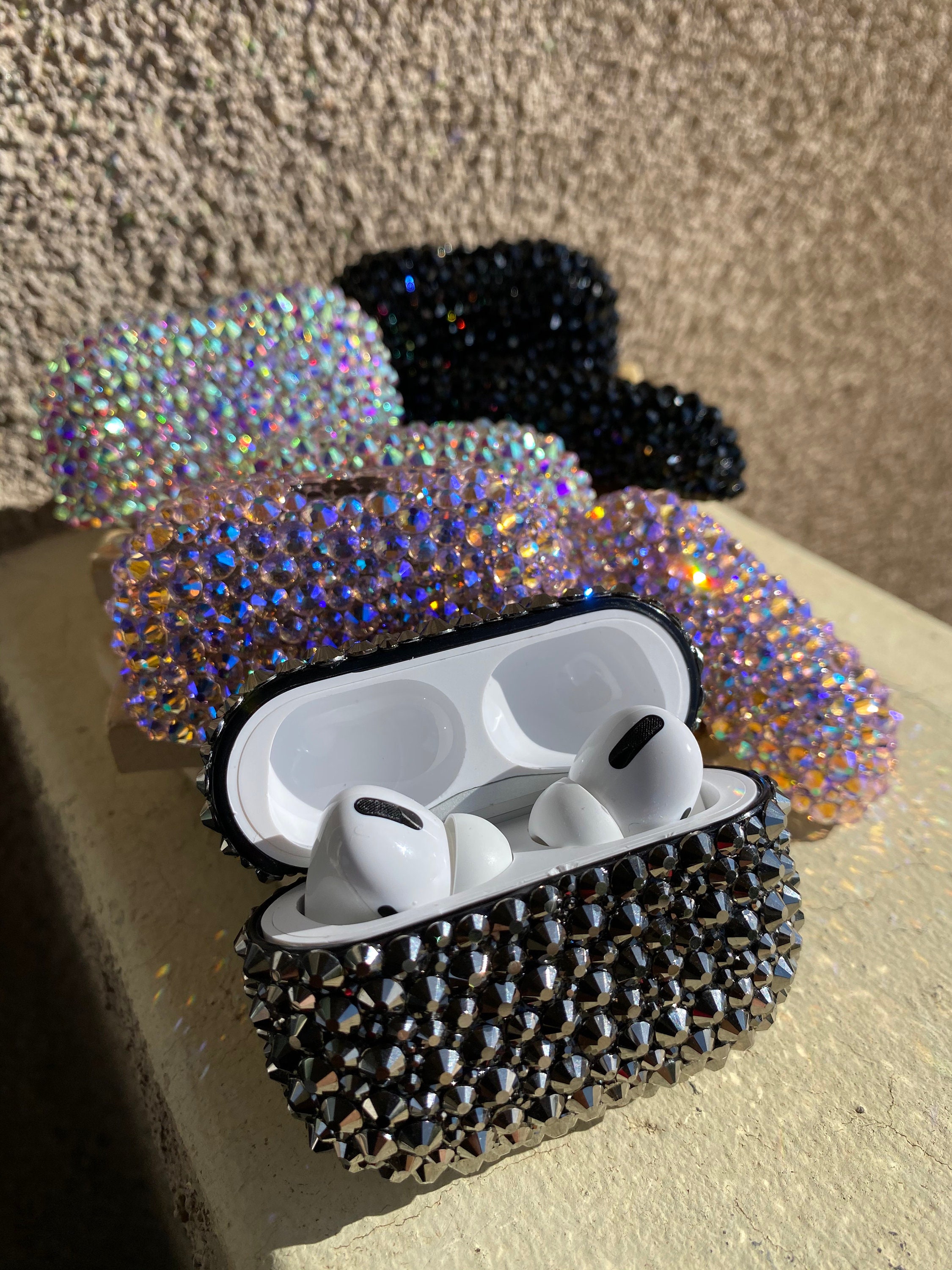 Hand Crystalized Apple Airpods 2 Piece Case Made With Crystal