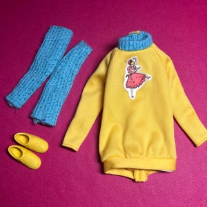 1986 Barbie Fashion #1886 - Yellow Tunic Sweatshirt, Legwarmers & Sneakers - My First / Easy On - 80s, Mattel - Vintage