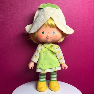 Mint Tulip Strawberry Shortcake Doll with Complete Outfit - 80s, Kenner, American Greetings - Vintage
