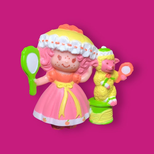 Rare Vtg 1984 Peach Blush with Melonie Belle Mini PVC shops Figure - 80s, Strawberry Shortcake, Kenner, American Greetings