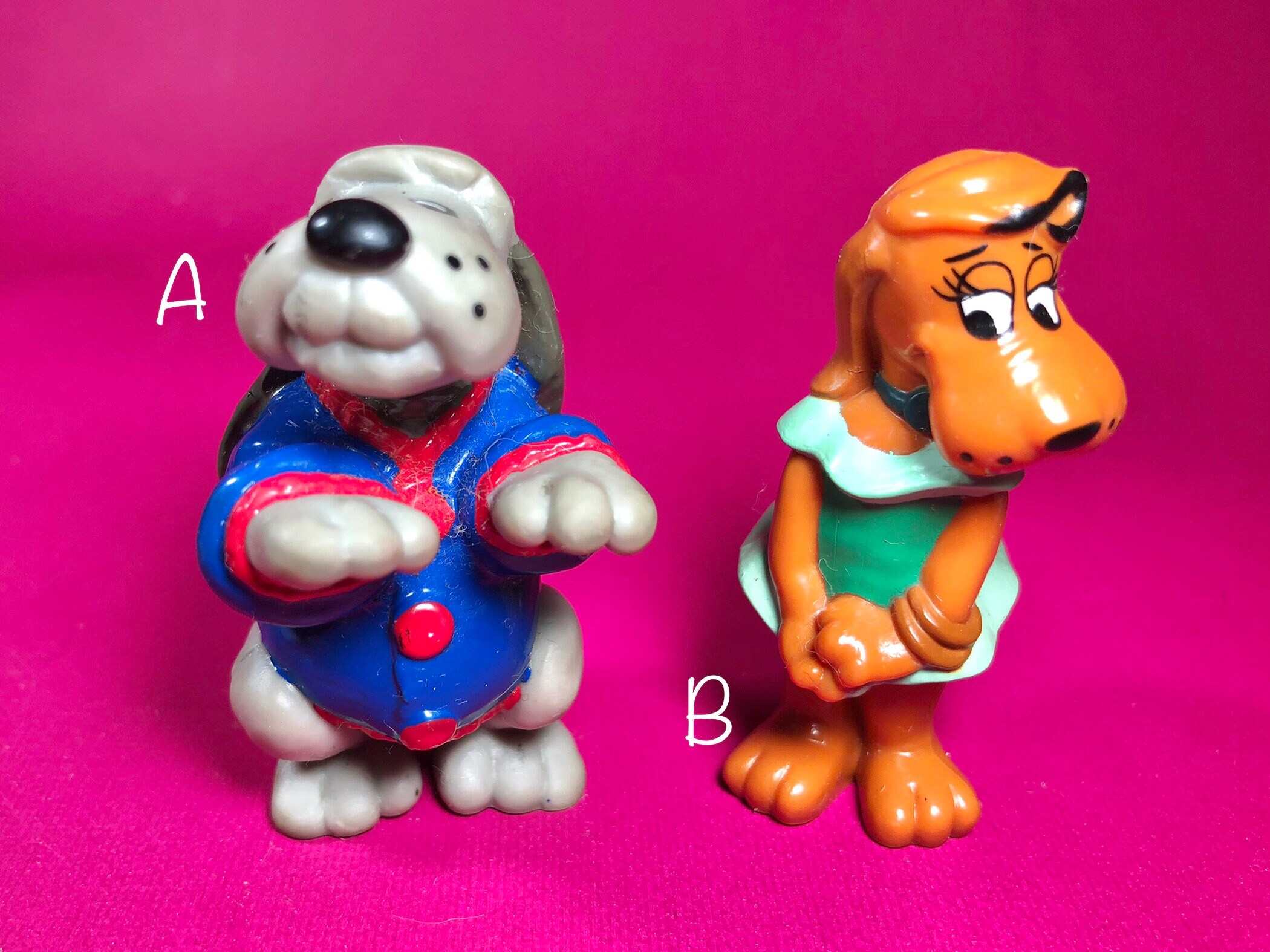 Hong Kong Details about   Vintage 1986 Set of 4  Pound Puppies Collector's Pin 