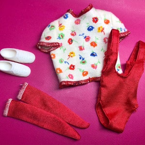 1983 My First Barbie Fashion #7919 - Complete - Floral top, Red bodysuit, Socks & sneakers - 80s, Mattel