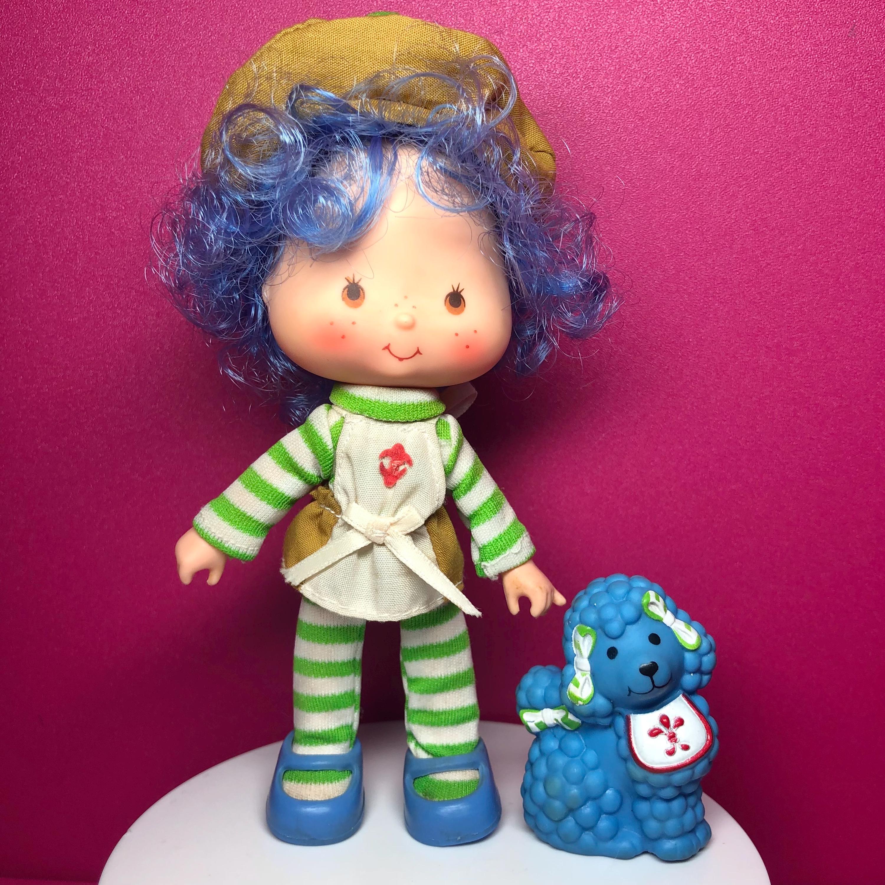 Crepe Suzette Strawberry Shortcake Doll + Pet Eclair Poodle