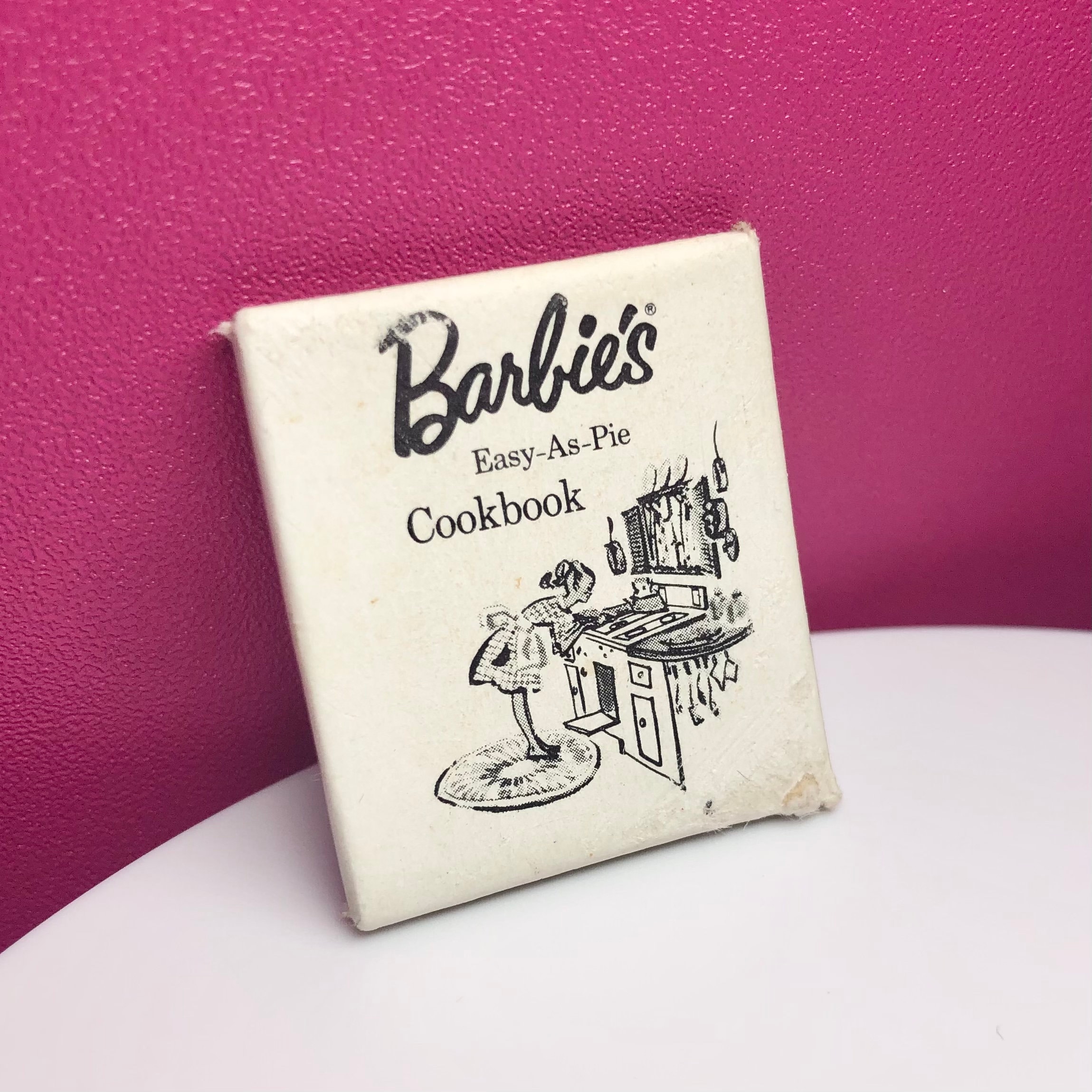 1960s Barbie Learns to Cook #1634 EASY AS PIE Cookbook Accessory  