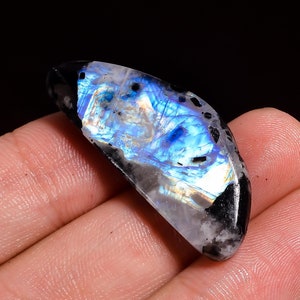 Blue Fire Rainbow Moonstone Slice: 30.5 Ct Gemstone (36X15X6 mm)