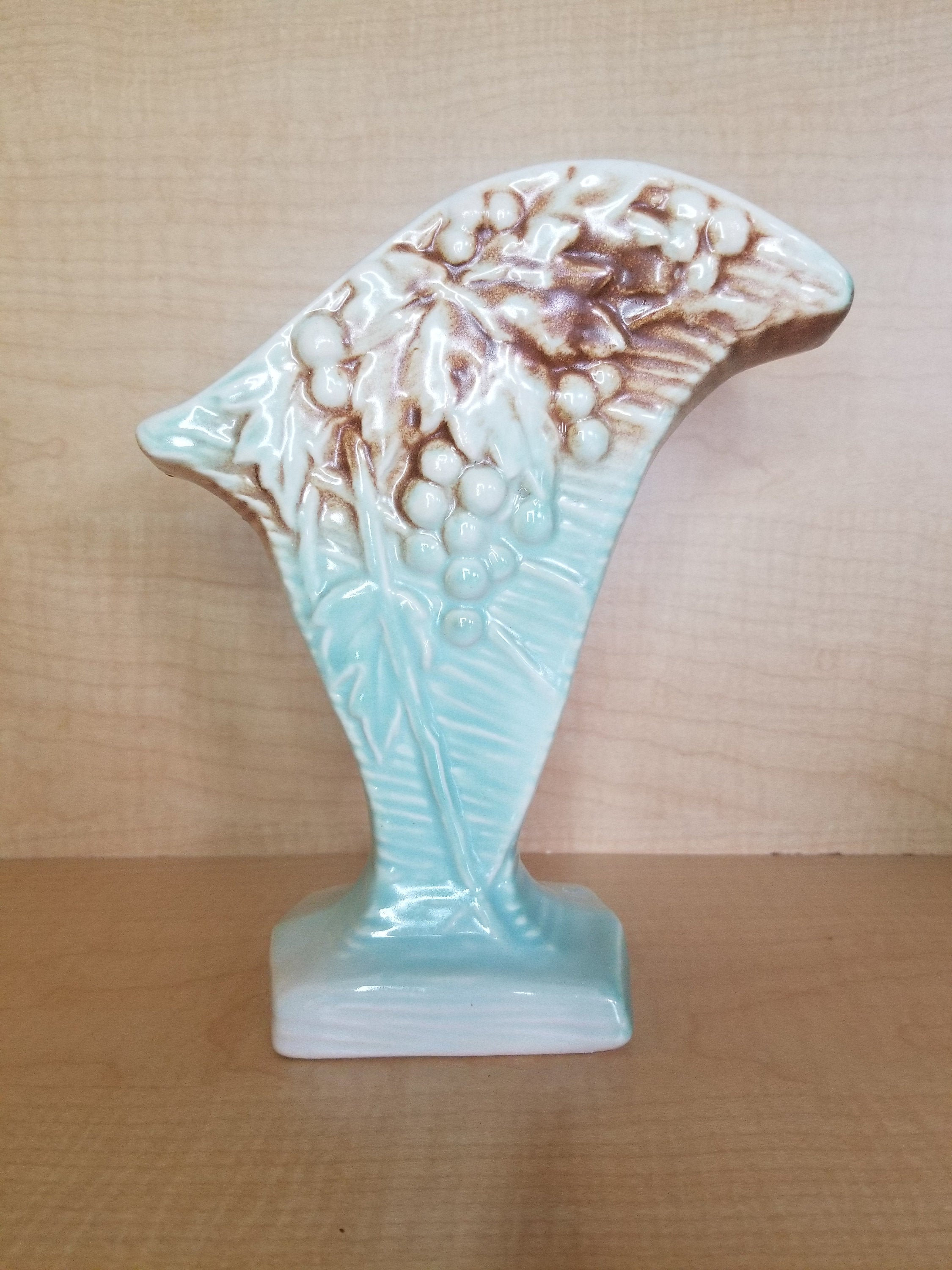 This 1940S Mccoy Round Vase Will Shock You! - 2g4j9qq
