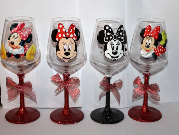 Mickey & Minnie Mouse Glitter Inspired Wine or Gin Glass Mother's Day, Valentine's Day, Birthday, Christmas, gift ideas Secret Santa Gift