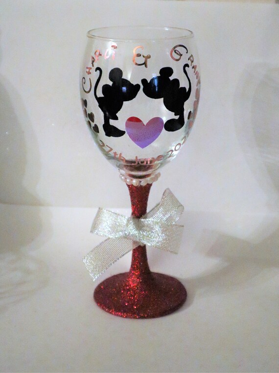 Personalised Glitter Wine Glass Minnie  Mouse 18th 21st 30th 40th Birthday