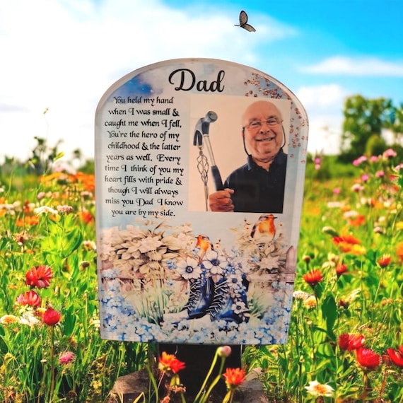 Solar Power Memorial Garden Grave Light, Photo Grave Marker, In Loving Memory Gift, Remembrance Gift, Robin Personalised Garden/Grave Marker
